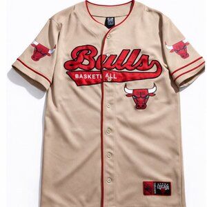 Chicago Bulls Baseball Jersey Beige Red Button Up